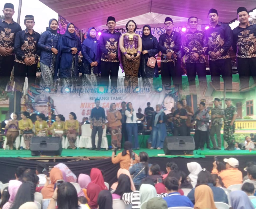 Kesenian Campursari dan Niken Salindri Meriahkan Acara Bersih Desa Pohgajih Selorejo